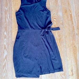 Loft black dress with a tie on the side size 6 petite sleeveless